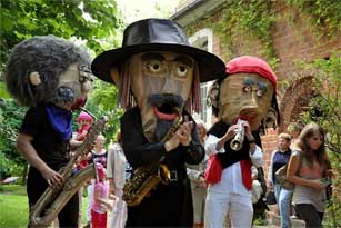 Sax Puppets - Music Walking Act
